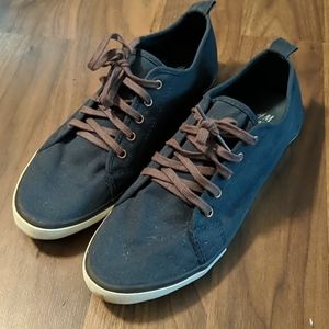 H&M navy shoes